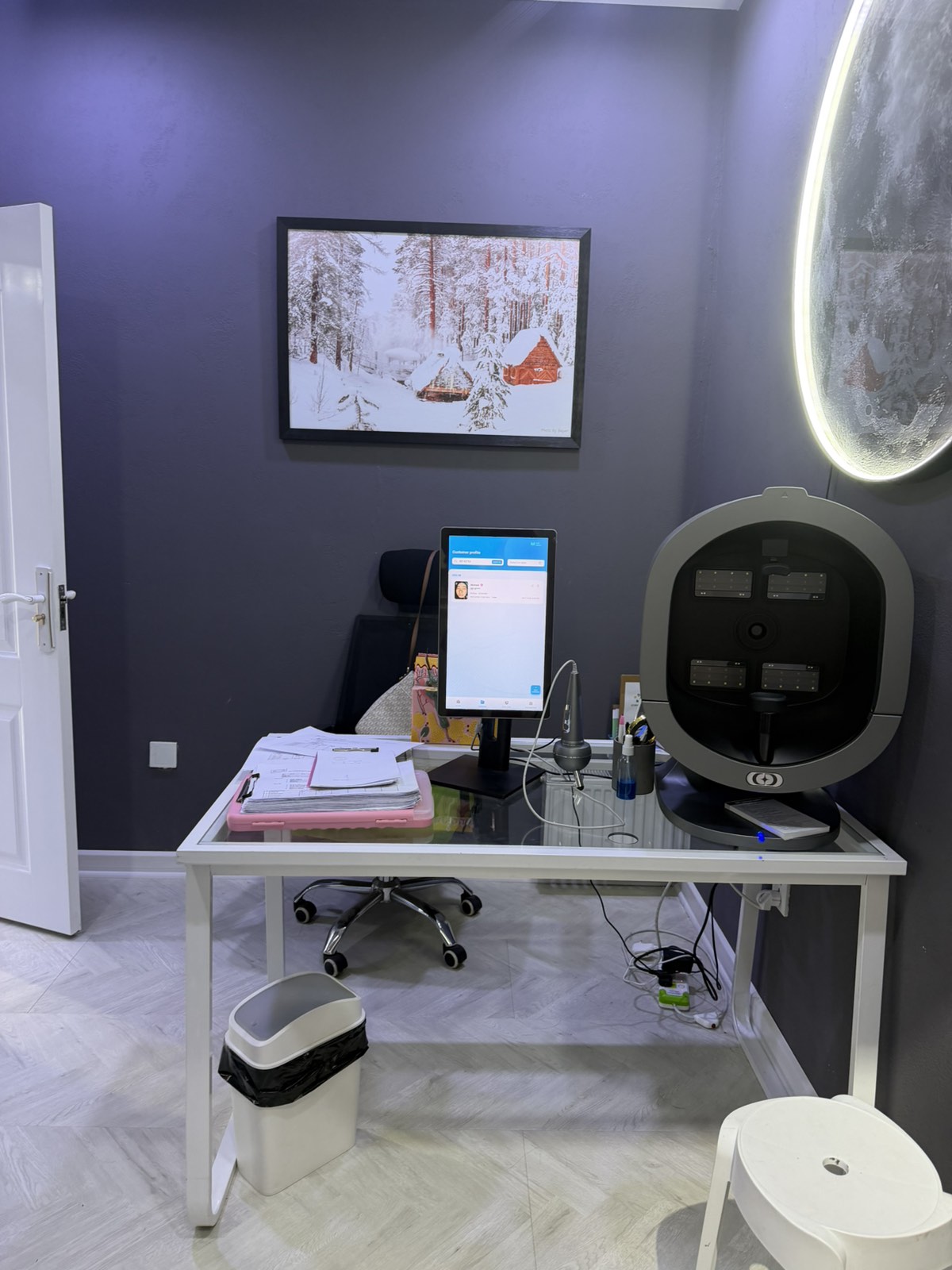 SKINOLOGY CLINIC — Арьс оношилгооны өрөө